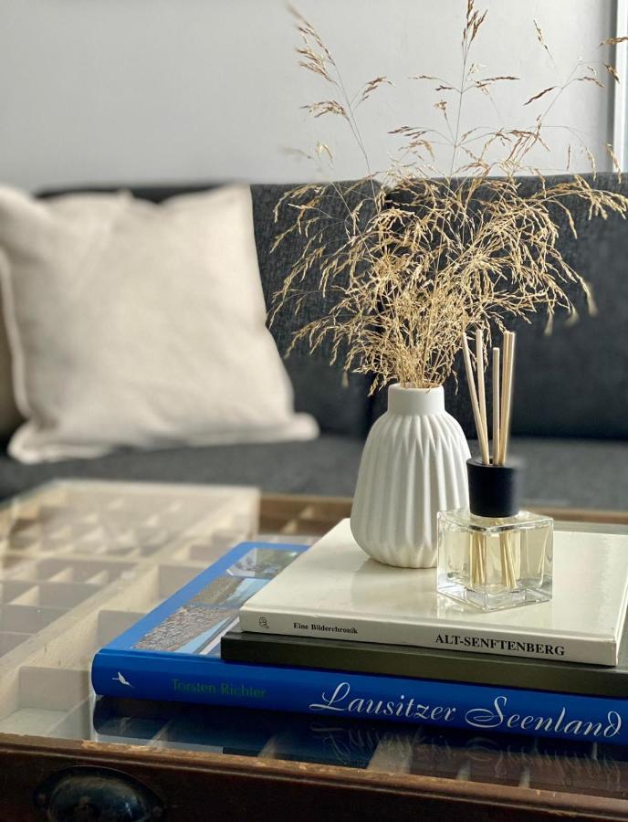 Mond Apartment *